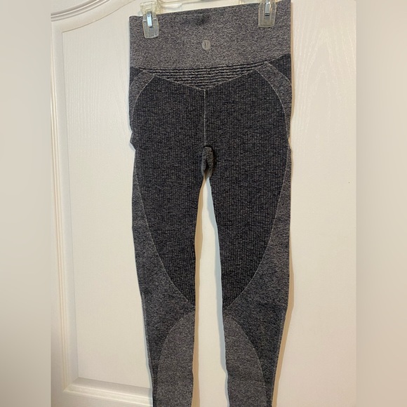 RUNNING GIRL leggings (grey and black) with special deal! - Picture 6 of 9